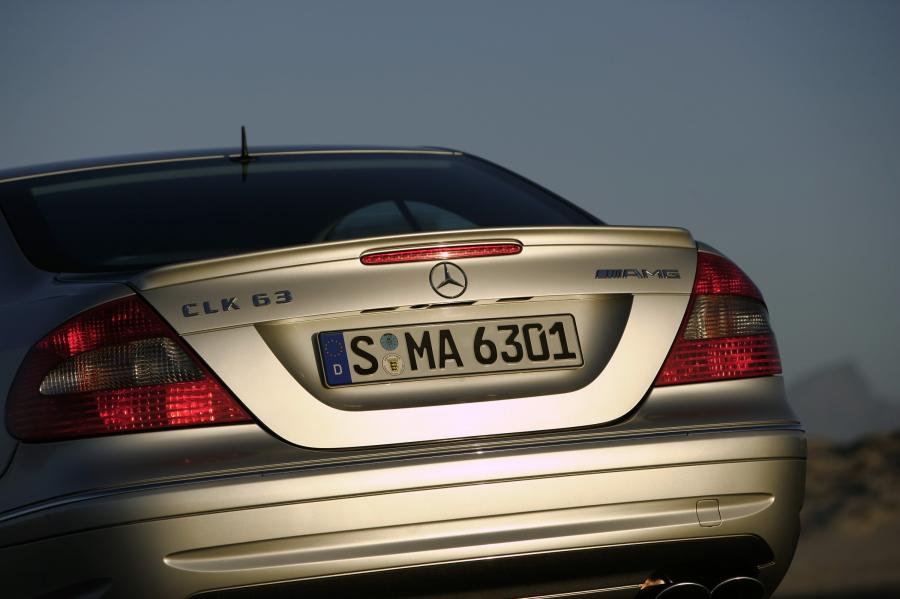 Детали экстерьера Mercedes-Benz CLK63 AMG 2006 года  (WW) (фото 4 из 19)